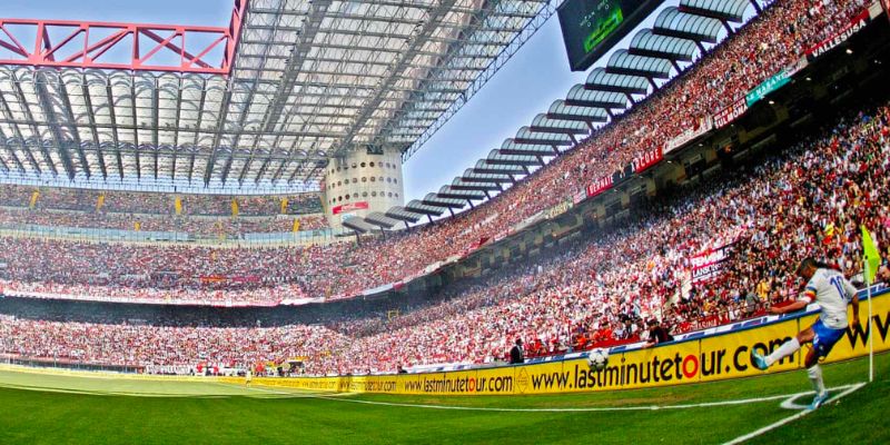 Sân bóng đẹp nhất thế giới San Siro được xây dựng tại Ý