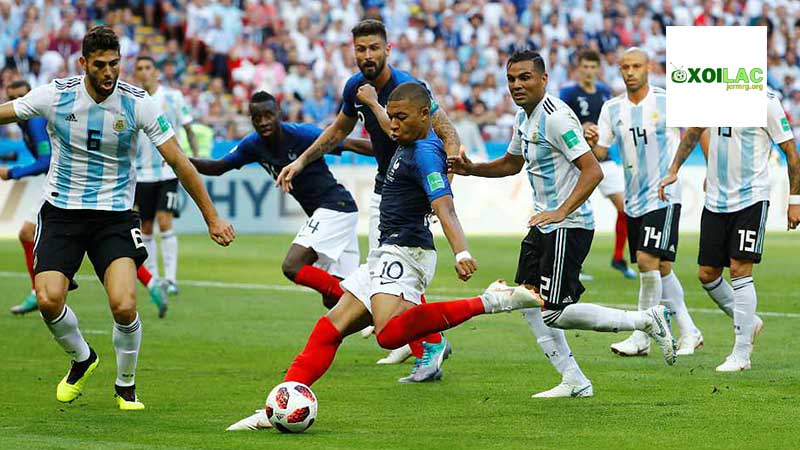 Trận đấu giữa Argentina và Pháp tại vòng 1-8 World Cup 2018
